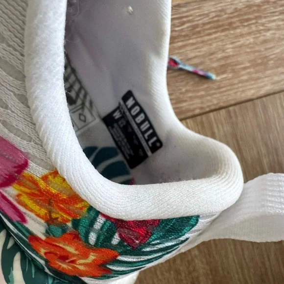 NOBULL Floral Sneakers. Tropical print woman size 5.5. GU come with box. - Picture 7 of 14